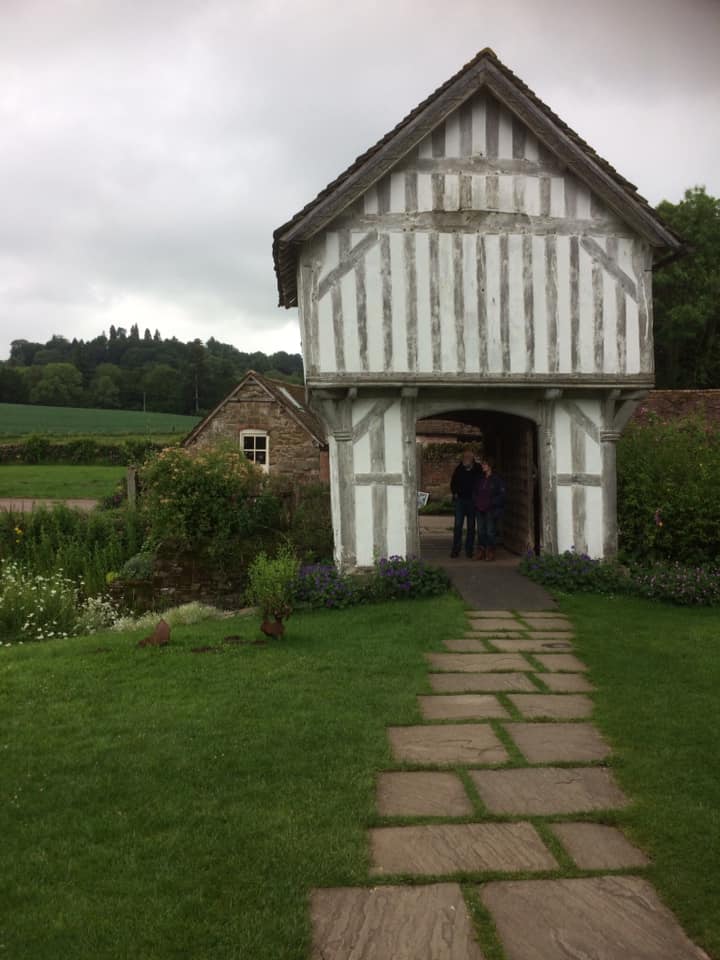 64406214_10217149919073512_6037183327507578880_n